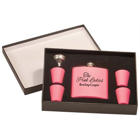 [EDCShop-QCRLC-MIYCZ] 6oz. Engraved Flask Set With 4 Shot Glasses In Black Presentation Box